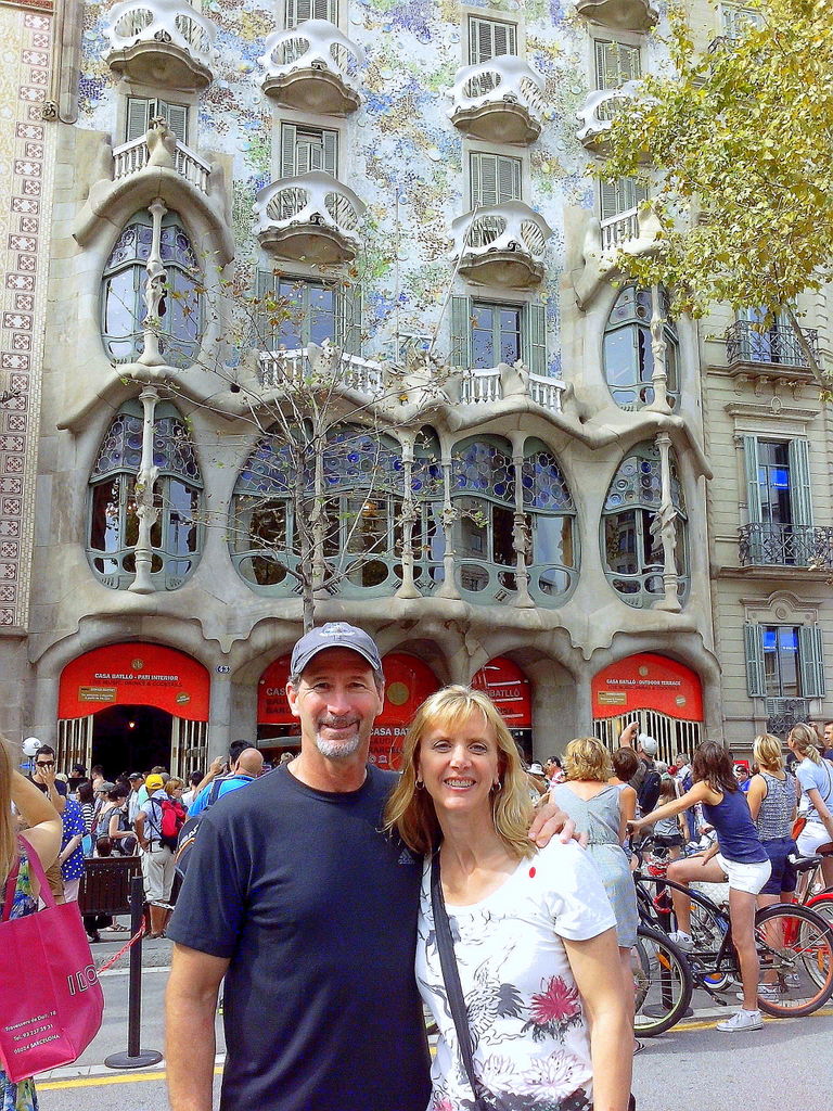 Karen and Pete in Front of Casa Batllo